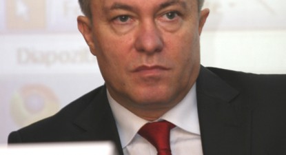 Cristian Diaconescu, lansat la președinția României, la malul mării - 8d3314a1a2d8cdc3152b49b8aad13811.jpg