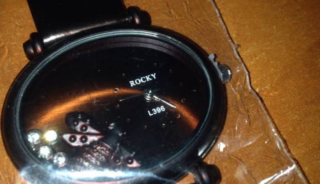 Ceasuri de firmă contrafăcute, găsite în portul Constanța - 8decembrieceasuriconfiscate-1418032841.jpg