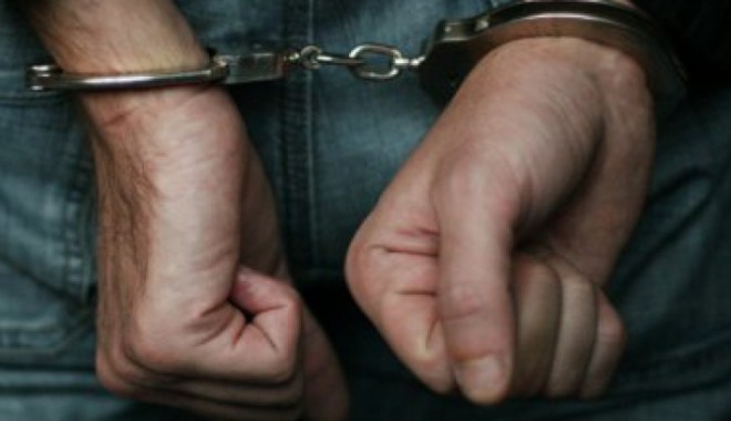Dosar penal pentru o remoarcă furată din Germania - 8e447arrest420708001340881208-1354789010.jpg