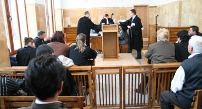 Administrator condamnat la zece ani de închisoare pentru înșelăciune - 8ef723b96a42952c7a4769a9231b79b3.jpg