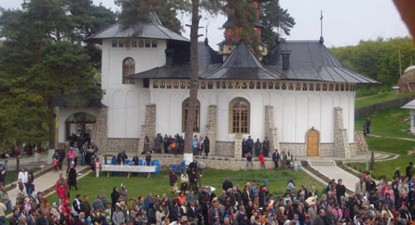 Ghidul creștinului ortodox - 8f8ec9e69f21033556ac3e2950b7a538.jpg