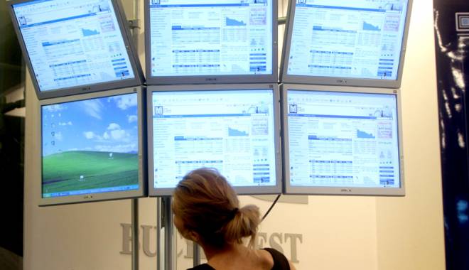 8 Martie, o zi specială pe piața de capital - 8martierpepiata-1457373788.jpg