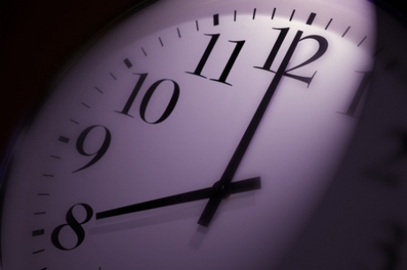 Guvernul schimbă programul bugetarilor - 8oclock45465100-1329312227.jpg