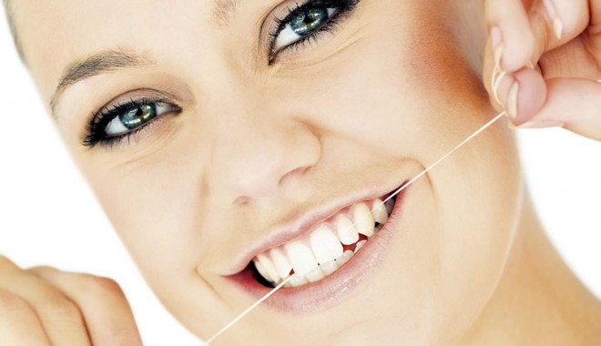 Când face rău  ața dentară - 8septmediculatadentara-1378645869.jpg