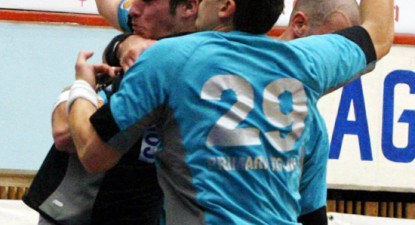 Primul eșec pentru campioană - 90f6a7f5cdd8f8f753cdcfaf51b207ef.jpg