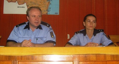 Polițiștii i-au învățat pe directorii băncilor cum să prevină tâlhăriile - 913034dd0b1b8c3d5bcccbac38d13b9a.jpg