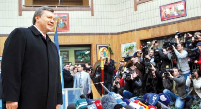 Ucrainenii au ieșit, ieri, la vot - 9164b87f5463cad5ca2cc519dc8e50ec.jpg