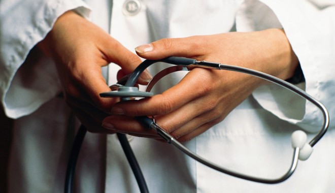 Peste 400 de constănțeni au beneficiat de teste medicale - 920975254989-1370872342.jpg