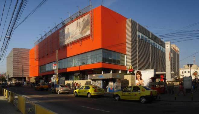 Astăzi se deschide Salonul de Iarnă de la Galeria de Artă din Tomis Mall - 927662181-1450451883.jpg