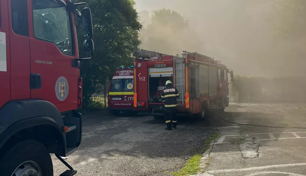 UPDATE Incendiu la un hotel din Eforie Nord. Pompierii intervin pentru stingerea flăcărilor - 9357d12abc4e49139f5c01dfd5ff12bf-1778653365.webp