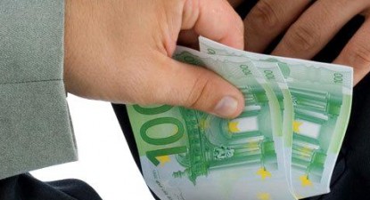 A susținut că i-a dat mită polițistului Marazliu - 942713fd837ce3fad7c9439c61faf89c.jpg