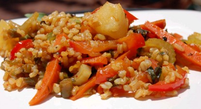 Orez brun cu legume - 959a60d48c01b1b18f85bfba32cedcc9.jpg
