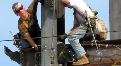 Numărul firmelor închise de criză a crescut cu 1.000%, în 2009 - 9616fa6f9d3ae080ea34afdfa7512f3b.jpg