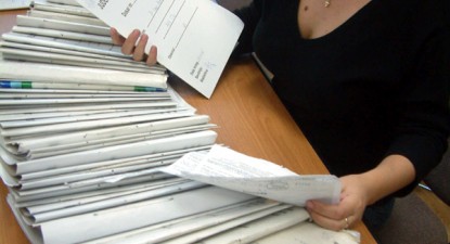 Magistrații de la Tribunal au suspendat protestele, cei de la Judecătorie merg mai departe și cer demisia lui Predoiu - 97ce84b684875fd93dd134c18099ade9.jpg