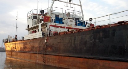 Grevă la bordul navei Fellow, pentru 60.000 de dolari - 9a8522085f95ec30b3878900ff7d2159.jpg