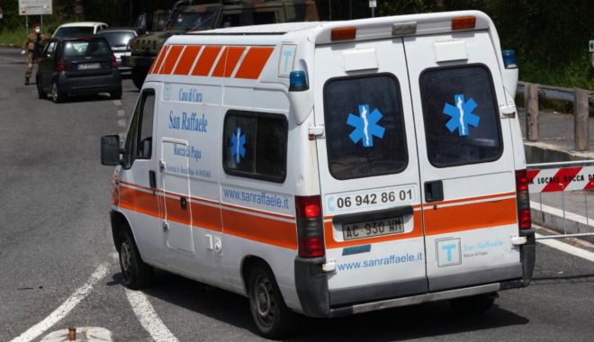 Un român a murit pe loc, după ce a căzut cu mașina într-o prăpastie, în Italia - 9a88a51b4ccd4c1ca130c18f60b2decc-1635588464.jpg