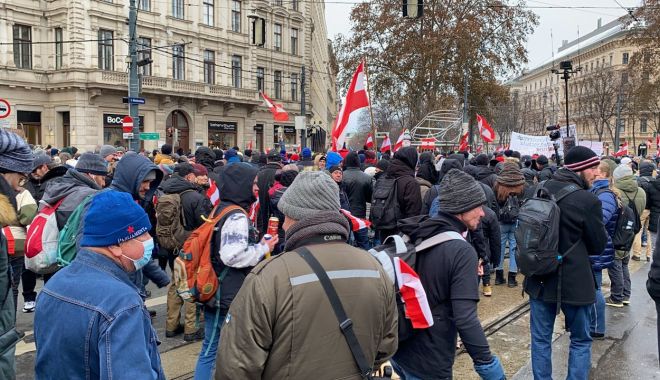 Proteste anti-Covid agresive în Letonia. Un poliţist a fost rănit de un pian - 9ab76089686f4b4ab1de459e2dacf7df-1639456582.jpg
