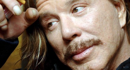 Mickey Rourke ar putea interpreta rolul unui jucător de rugby homosexual - 9ac284b01e820b86b9dd72be309f85fe.jpg