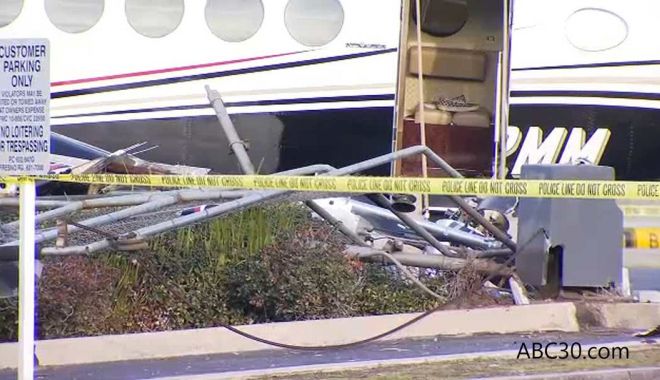 CAZ INCREDIBIL! Tânără fugită de acasă, prinsă în timp ce încerca să fure...un avion! - 9c5ce2934de64951a9b9f5e40bba2689-1576742566.jpg