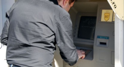 O națiune cu mentalitate de bancomat - 9d68f1bbf165d2e5ae17a8d230a934f6.jpg