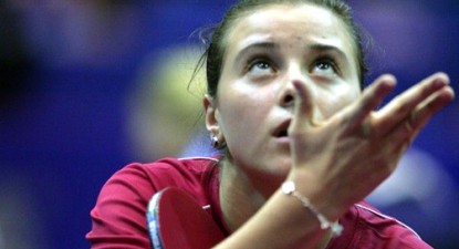 Fetele de la LPS - Farul sunt invincibile în România - 9db1c4a3a80276439554314a0b2dabe2.jpg