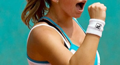 Sânii au ajutat-o pe Simona Halep să intre în sexy-top la Roland Garros - 9e87a8df8416eee8f1718e5958555834.jpg