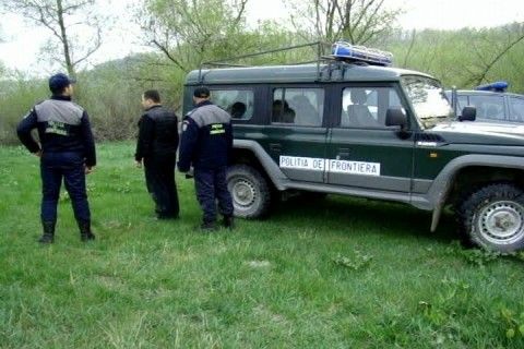 Mașină din Bulgaria, cu acte false, oprită la graniță - 9maimasinaitpfals-1399626633.jpg