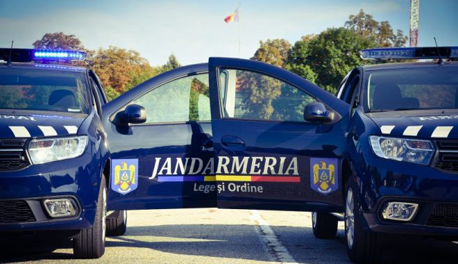 Purtați mască? Jandarmii au dat sute de avertismente și amenzi! - 9octjandarmicovid1-1602231505.jpg