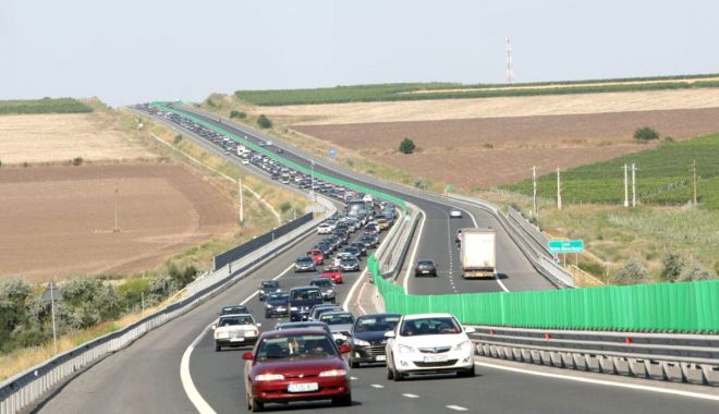 Trafic INFERNAL pe drumul spre mare. Se așteaptă 100.000 de turiști pe litoral - a2-1595002548.jpg