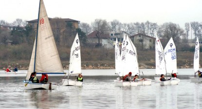 Yachting în luna decembrie - a3f0770d55d7a6a55eed88afd9a208b5.jpg