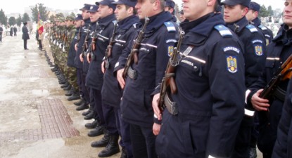 Jandarmii comemorează eroii Revoluției - a3fb0f49e40f3cd9ce697758a3c66c52.jpg