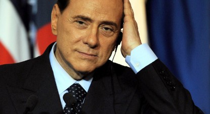 Proteste anti-Berlusconi la Roma - a68bb590ab2cfa44fcbbe1c0c514409b.jpg