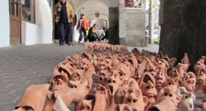 6000 de chipuri umane,înșirate pe o stradă din Bistrița - a749e38ee300e3af5079a1dd4e87b606.jpg