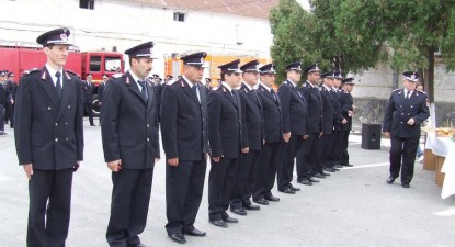 Un ofițer și 11 subofițeri au fost înaintați în grad înainte de termen, de Ziua Pompierilor - a76fe525012d85322e39caee2fde2fe1.jpg