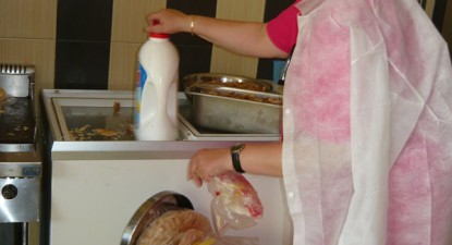Carne expirată în 