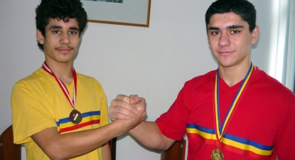 Luptătorii și-au lăsat adversarii fără aer - a9f540f881682cd961831e658dde1bb3.jpg