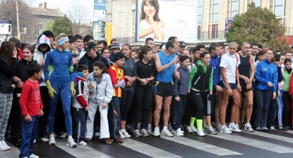 De Ziua Națională, constănțenii au alergat la Crosul 1 Decembrie - aa84ea5e0e351ede02db855af6d3d0e7.jpg