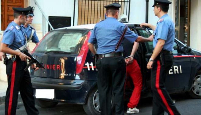Doi tineri români, împușcați de un bărbat italian, în apartamentul lor din Milano - aaaacarabinieriarresti800x445-1523947227.jpg