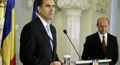 Lucian Croitoru a fost desemnat, ieri, premierul României - aadd608980d2f5f7ee3942cc912eef00.jpg
