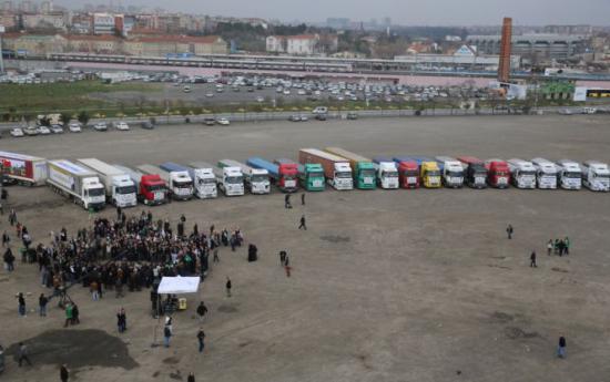 Convoiul umanitar trimis de Kiev a ajuns în estul Ucrainei - aam-1408085205.jpg