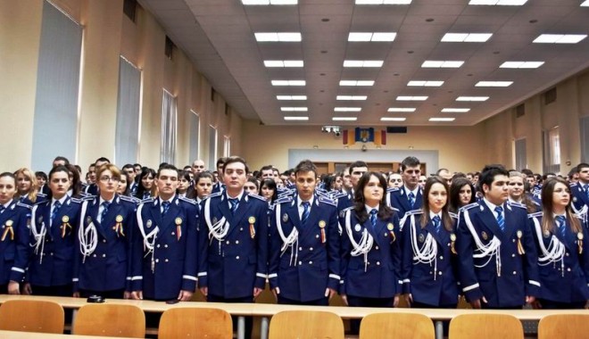 11 absolvenți ai Academiei de Poliție, repartizați la Constanța - absolventidelaacademiadepolitiep-1325588879.jpg