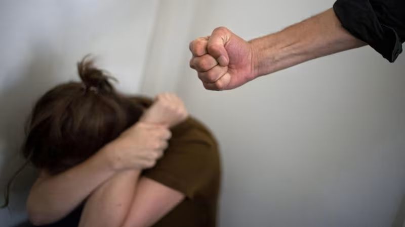 Amendă usturătoare pentru o femeie, după ce a raportat "în glumă" un caz de abuz la 112
