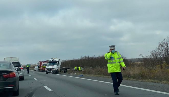 ACCIDENT RUTIER GRAV pe autostrada A1. Șase persoane sunt rănite, inclusiv doi copii - ac-1636808289.jpg