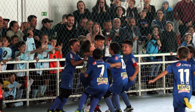 Academia Hagi, aproape de calificarea la turneul final - academia-1512408704.jpg