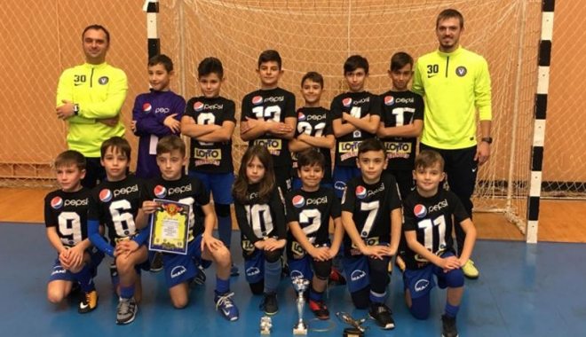 Academia Hagi s-a calificat la turneul final - academia-1512580869.jpg