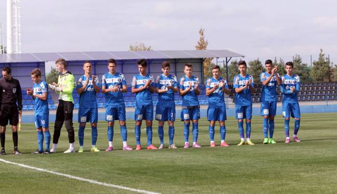 Echipele Academiei Hagi, în linie dreaptă cu pregătirile pentru noul sezon - academiahagistriga2-1438276457.jpg