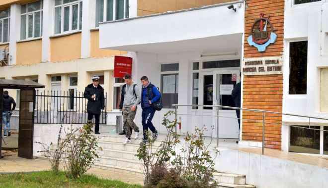 Scandalul șpăgii, la Academia Navală! Profesori puși sub control judiciar - academianavala4-1479232951.jpg