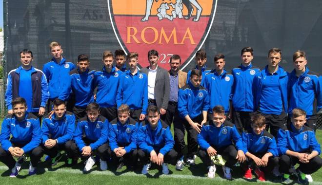 Fotbal: AGH U 17, victorie cu AS Roma - academiavictorie-1429694428.jpg