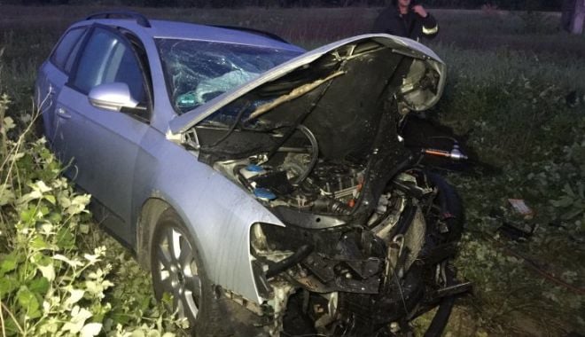 TRAGEDIA DIMINEȚII! DOI OAMENI AU MURIT, TREI SUNT GRAV RĂNIȚI - acc-1526197714.jpg