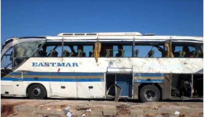 Cel puțin 16 morți într-un accident dintre un microbuz și un autobuz - acc-1641644668.jpg